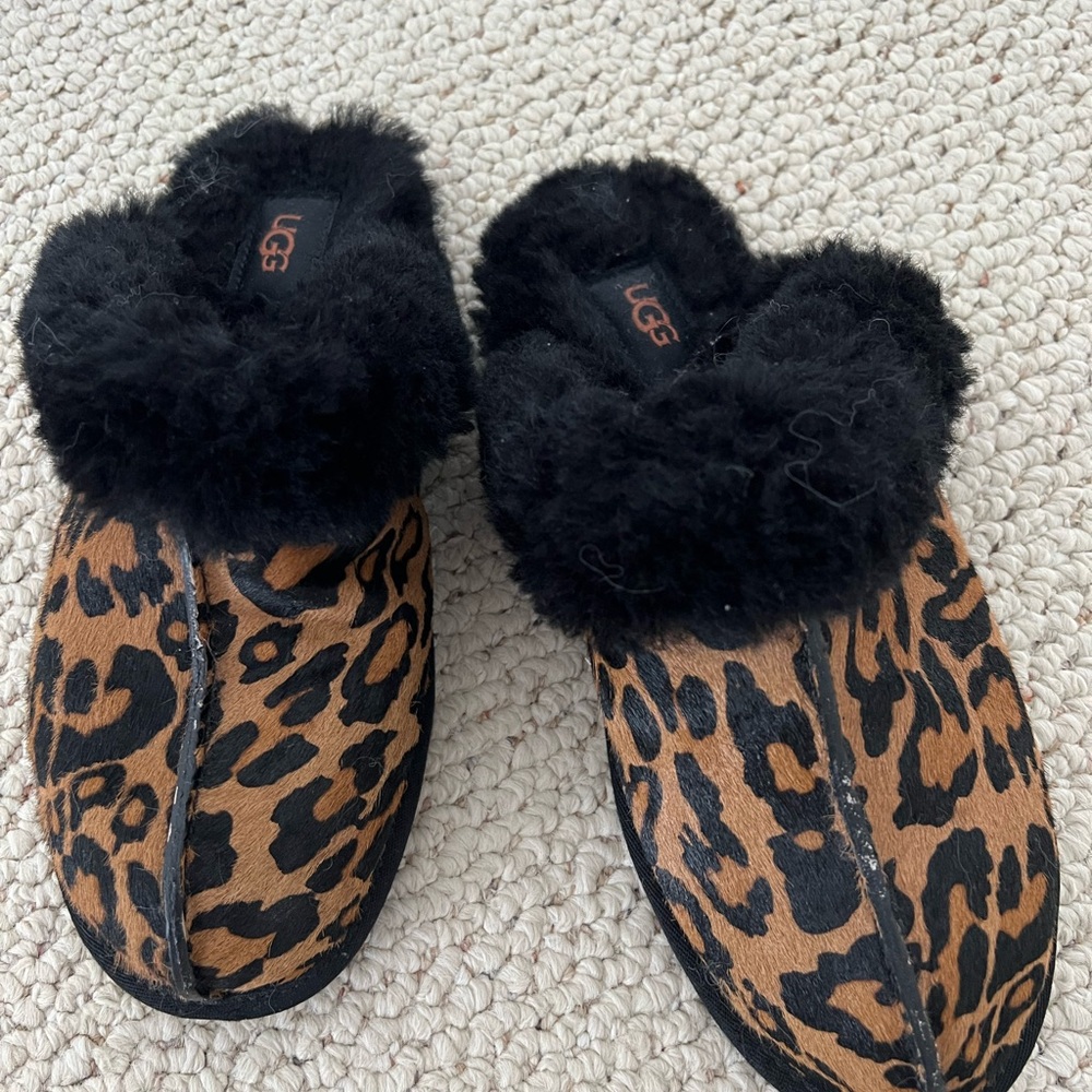 UGG Women's Animal Print Leopard Scuffette Slippers with Black Fur